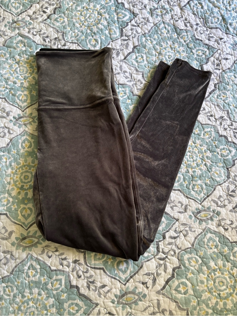 Women's High-Waist Velvet Leggings - Gray